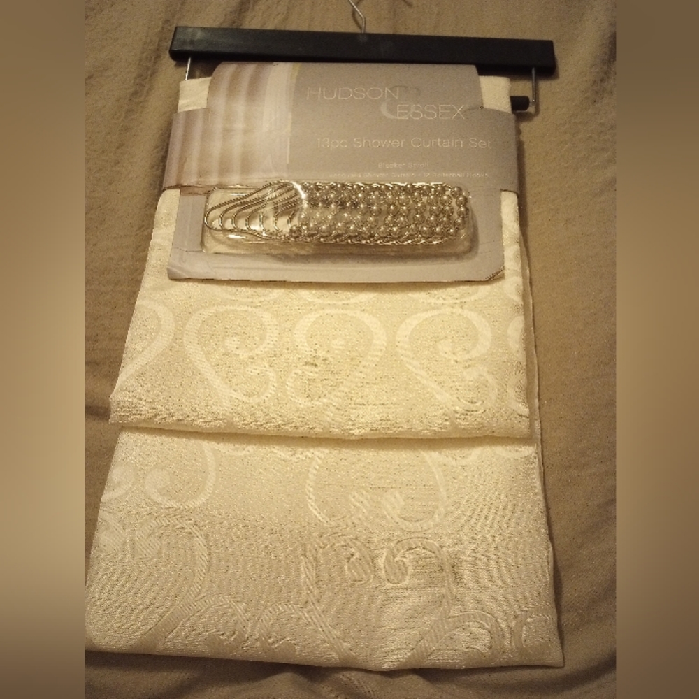 Hudson Essex 13 piece curtains set